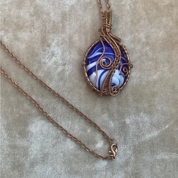 New! Hand Crafted Blue & White Botswana Copper Wrapped Pendant & Necklace - Picture 1 of 8